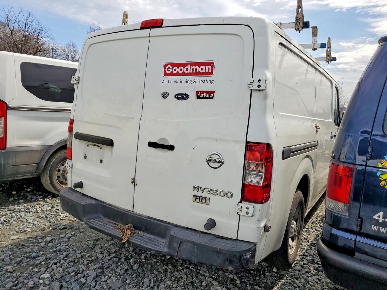 Nissan Nv 2500