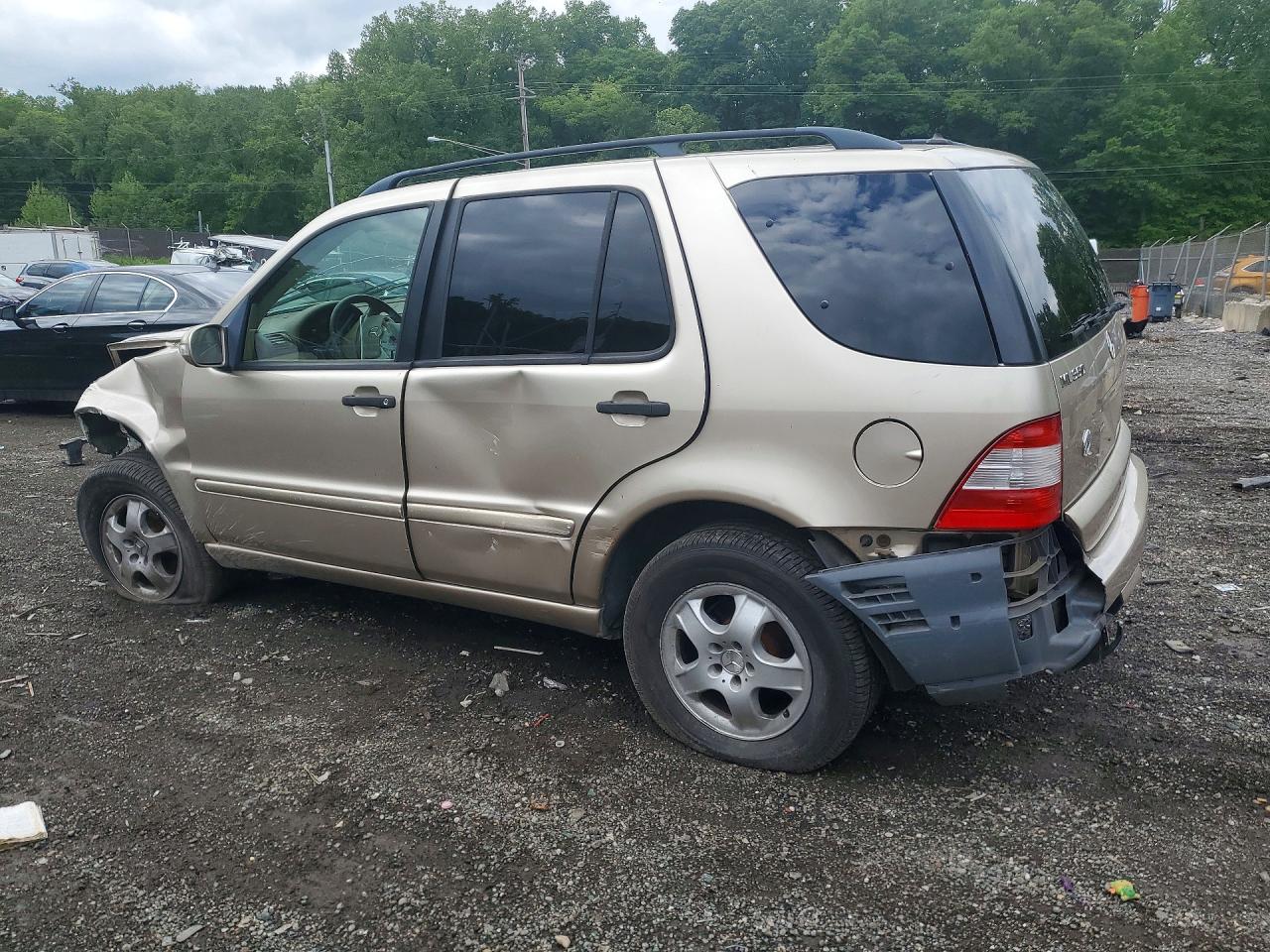 Mercedes-Benz M-Class 350