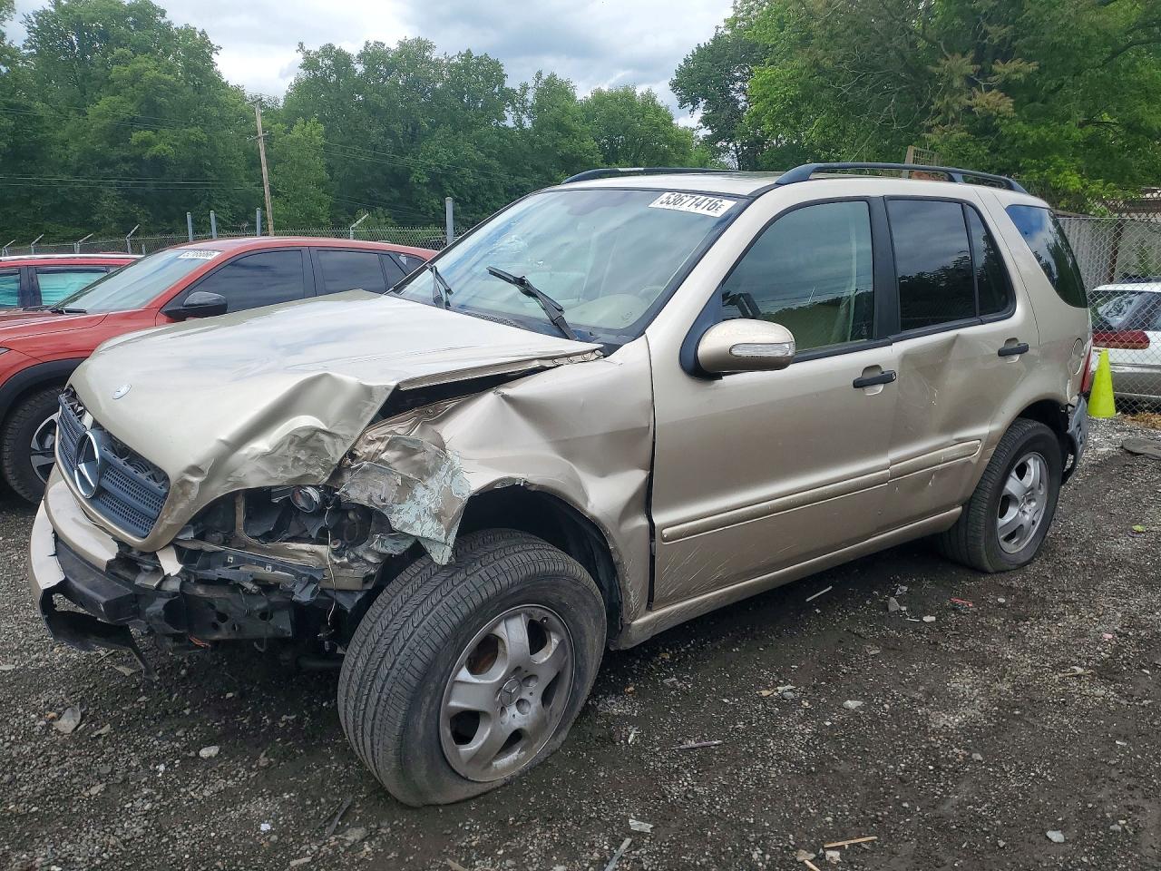 Salvage Mercedes-Benz M-Class Image