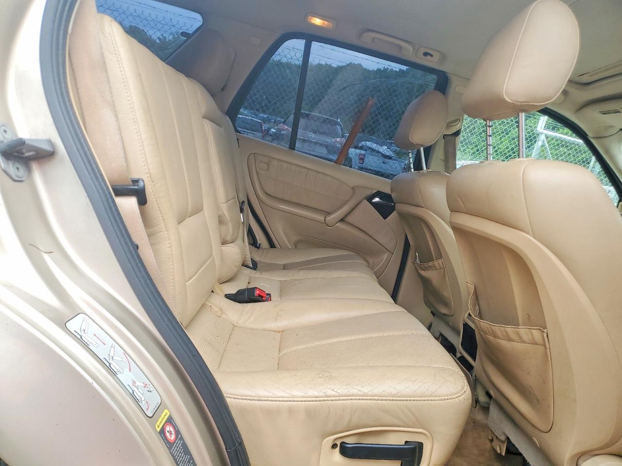 Mercedes-Benz M-Class 350