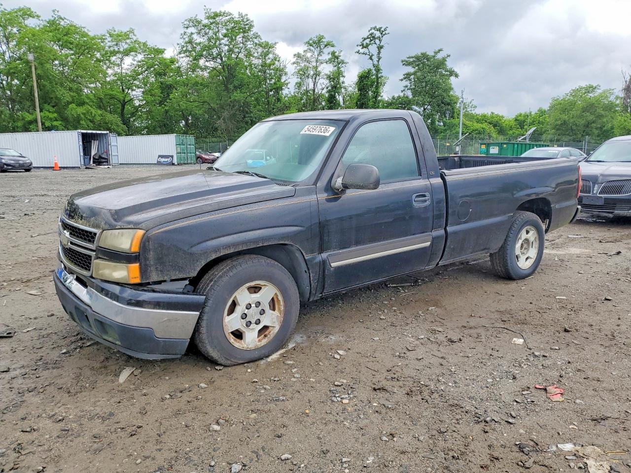 Salvage Chevrolet Silverado Image