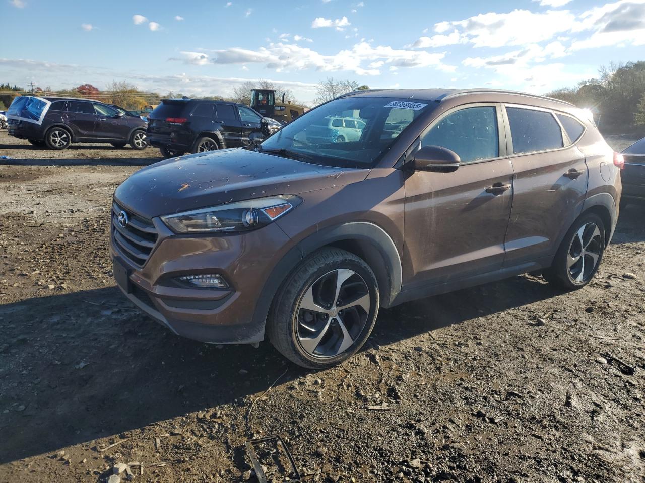 Salvage Hyundai TUCSON Image