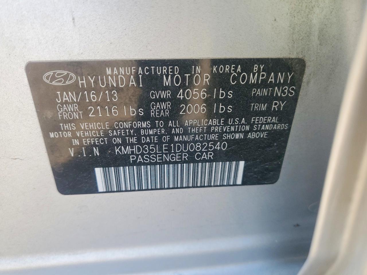 Hyundai ELANTRA Base