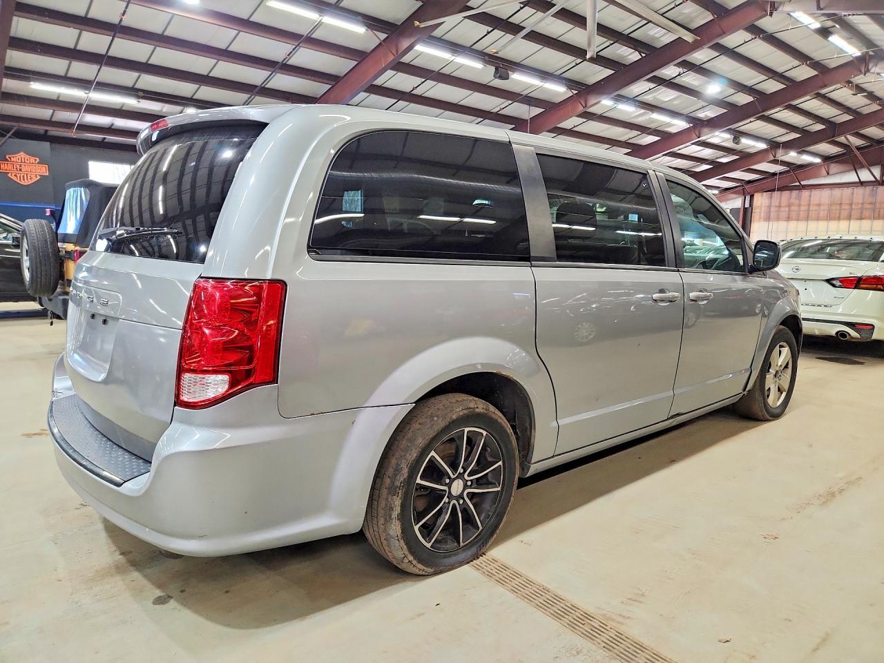 Dodge Caravan Se