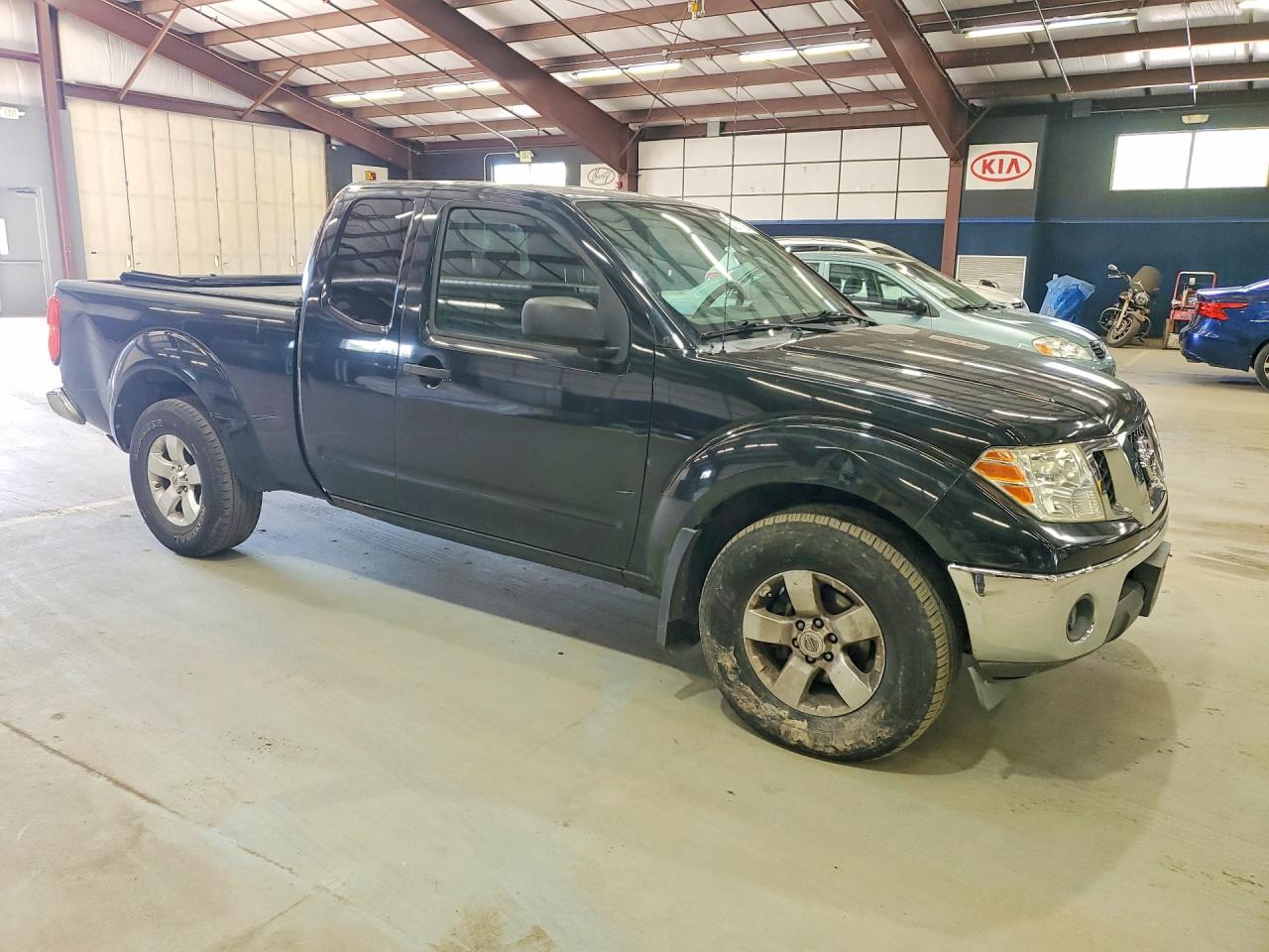 Nissan Frontier Sv V6
