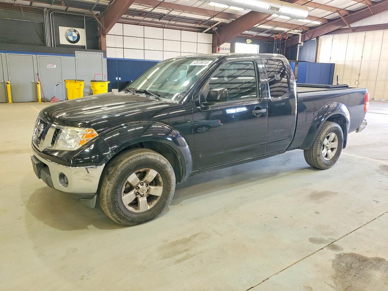 Salvage Nissan Frontier Image