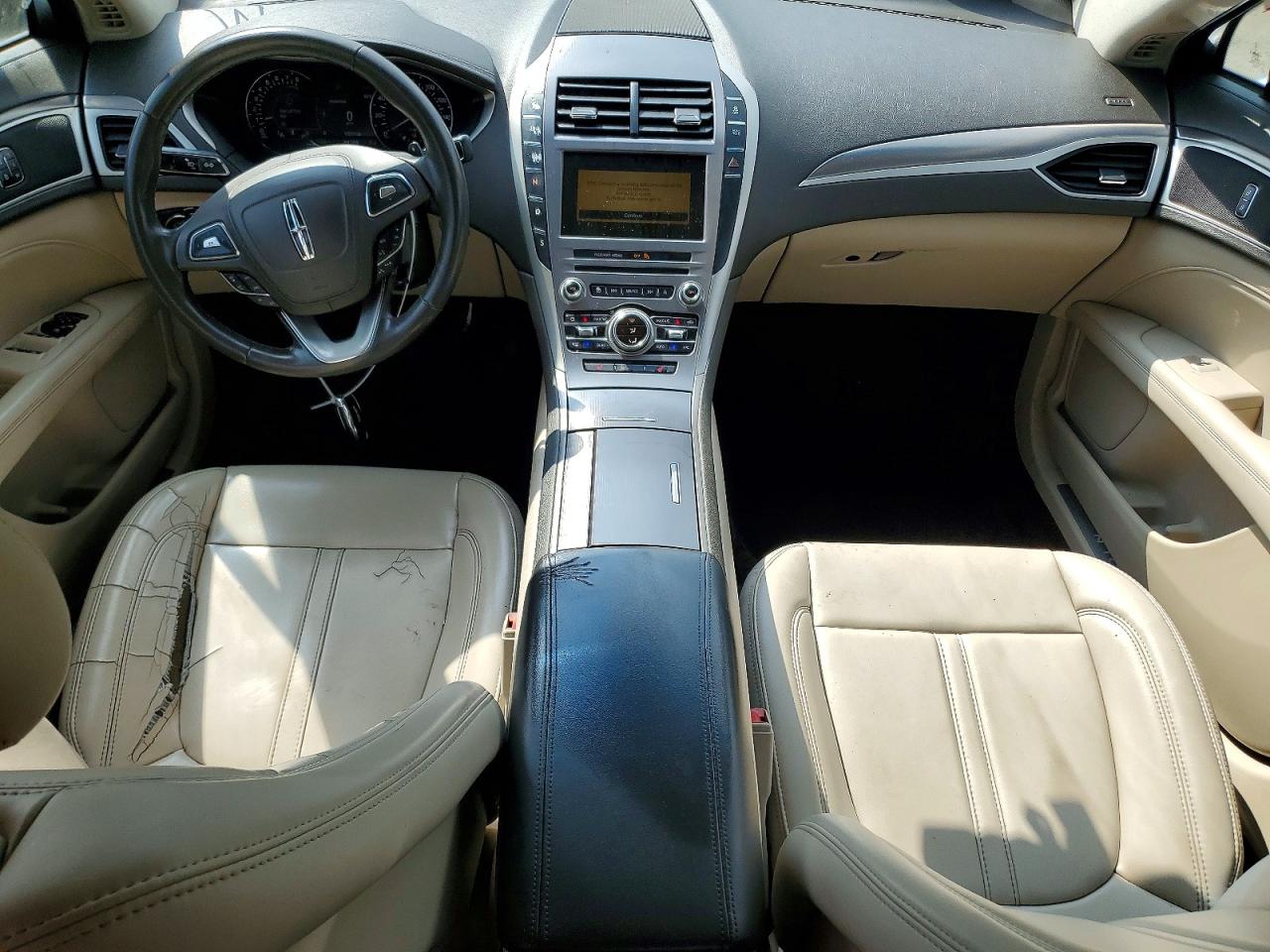 Lincoln MKZ Premiere