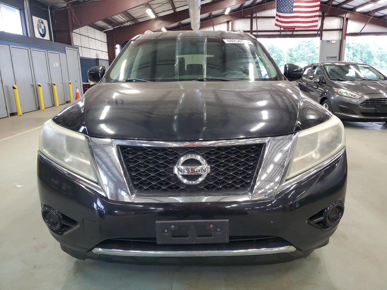 Nissan Pathfinder S