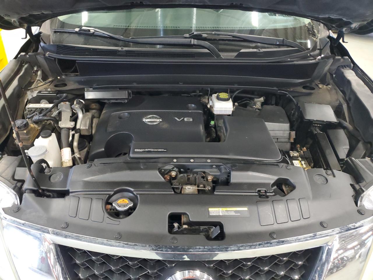 Nissan Pathfinder S