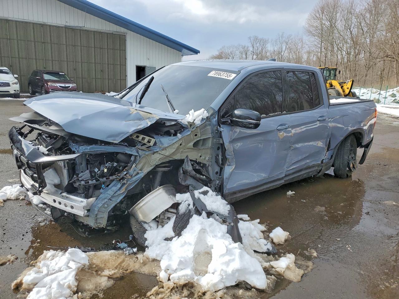 Salvage Honda Ridgeline Image