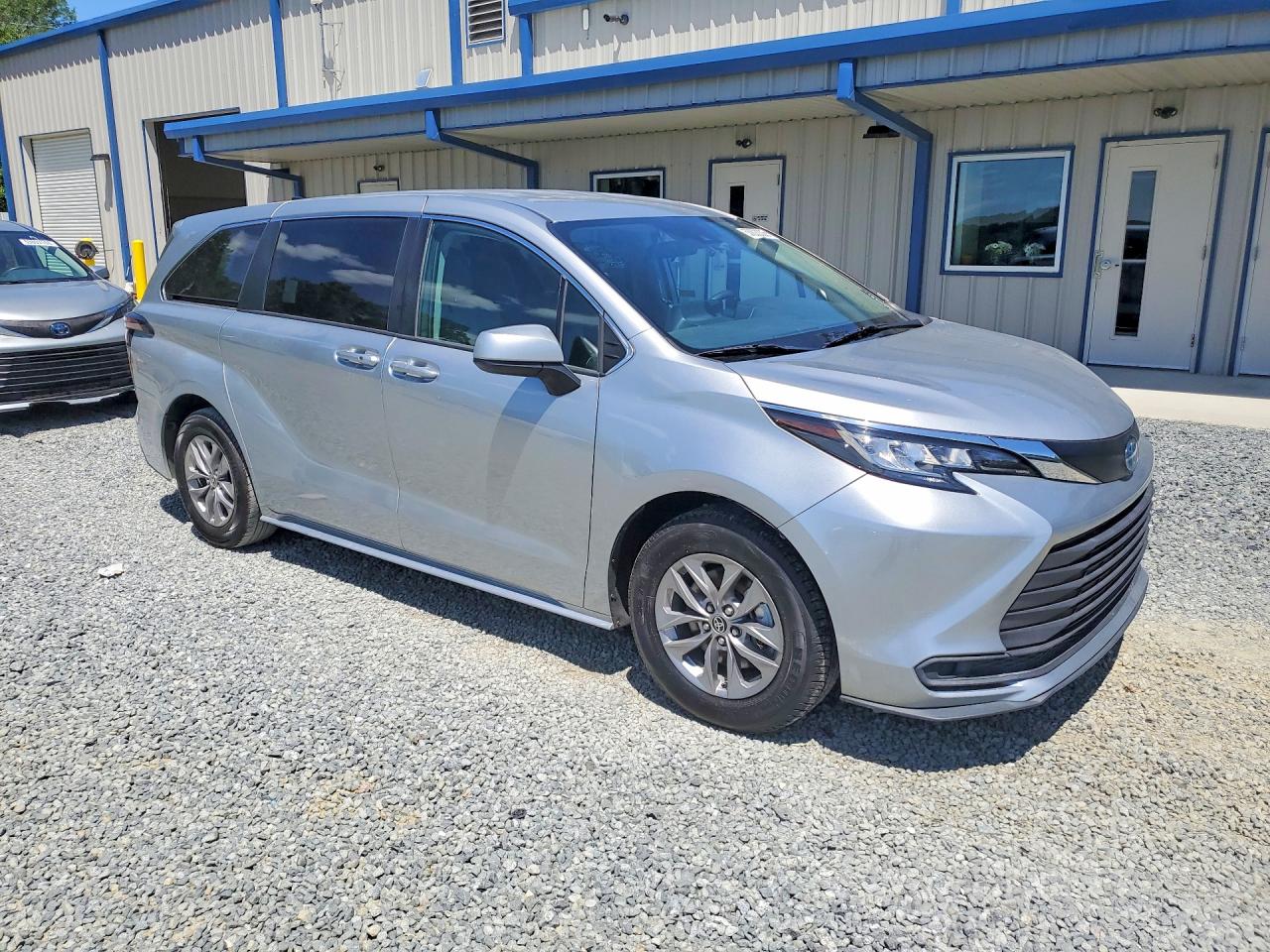 Toyota Sienna Le