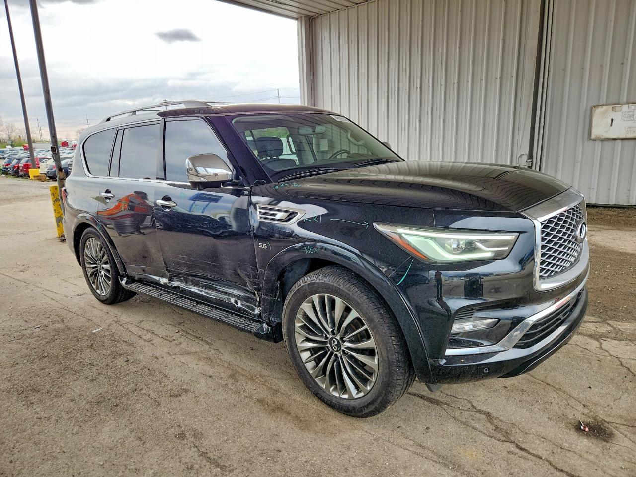 INFINITI Qx Luxe