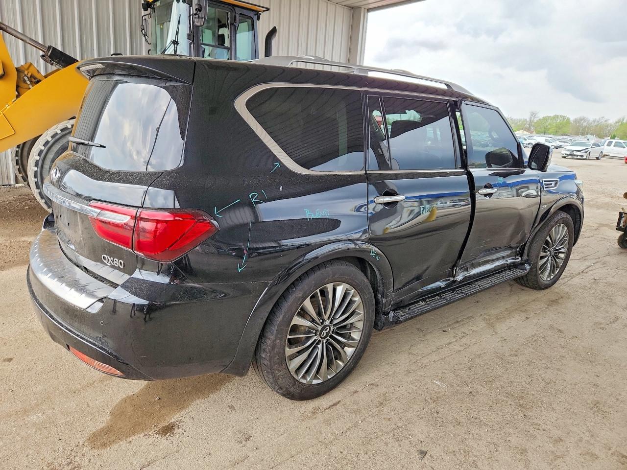 INFINITI Qx Luxe