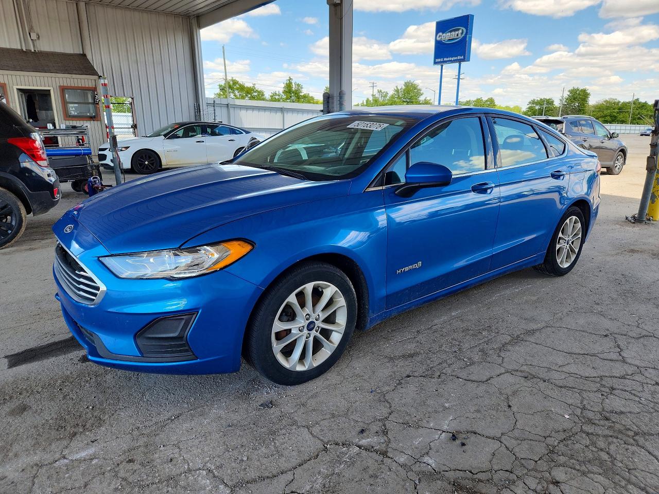 Salvage Ford Fusion Image