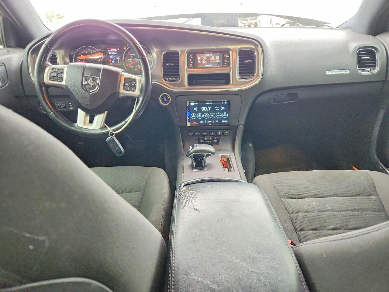 Dodge Charger Se