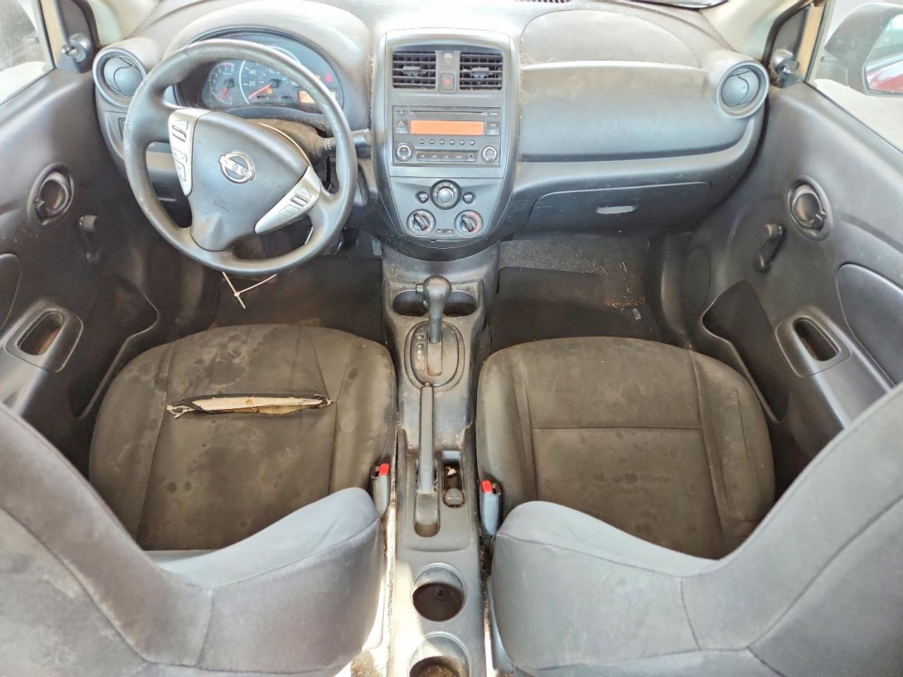 Nissan Versa 1.6 S Plus