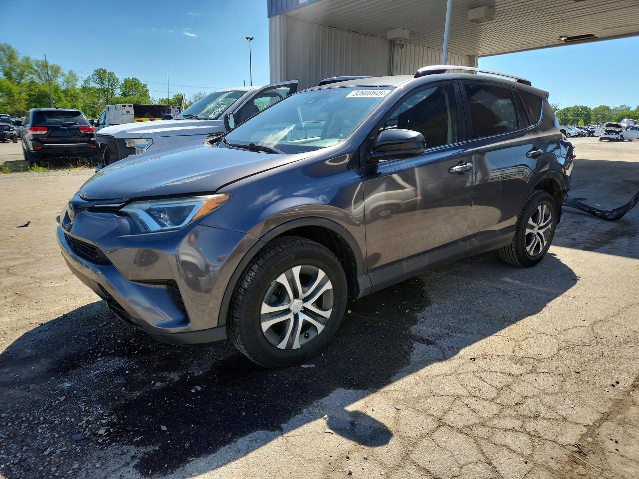 Salvage Toyota RAV4 Image