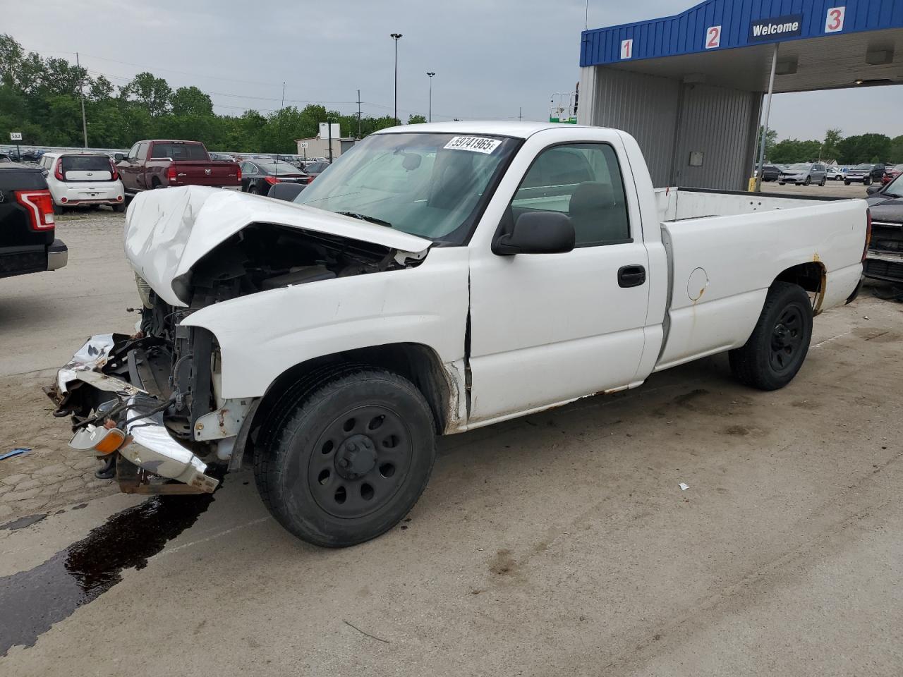 Salvage GMC Sierra Image