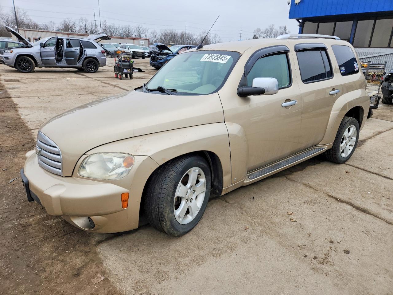 Salvage Chevrolet HHR Image