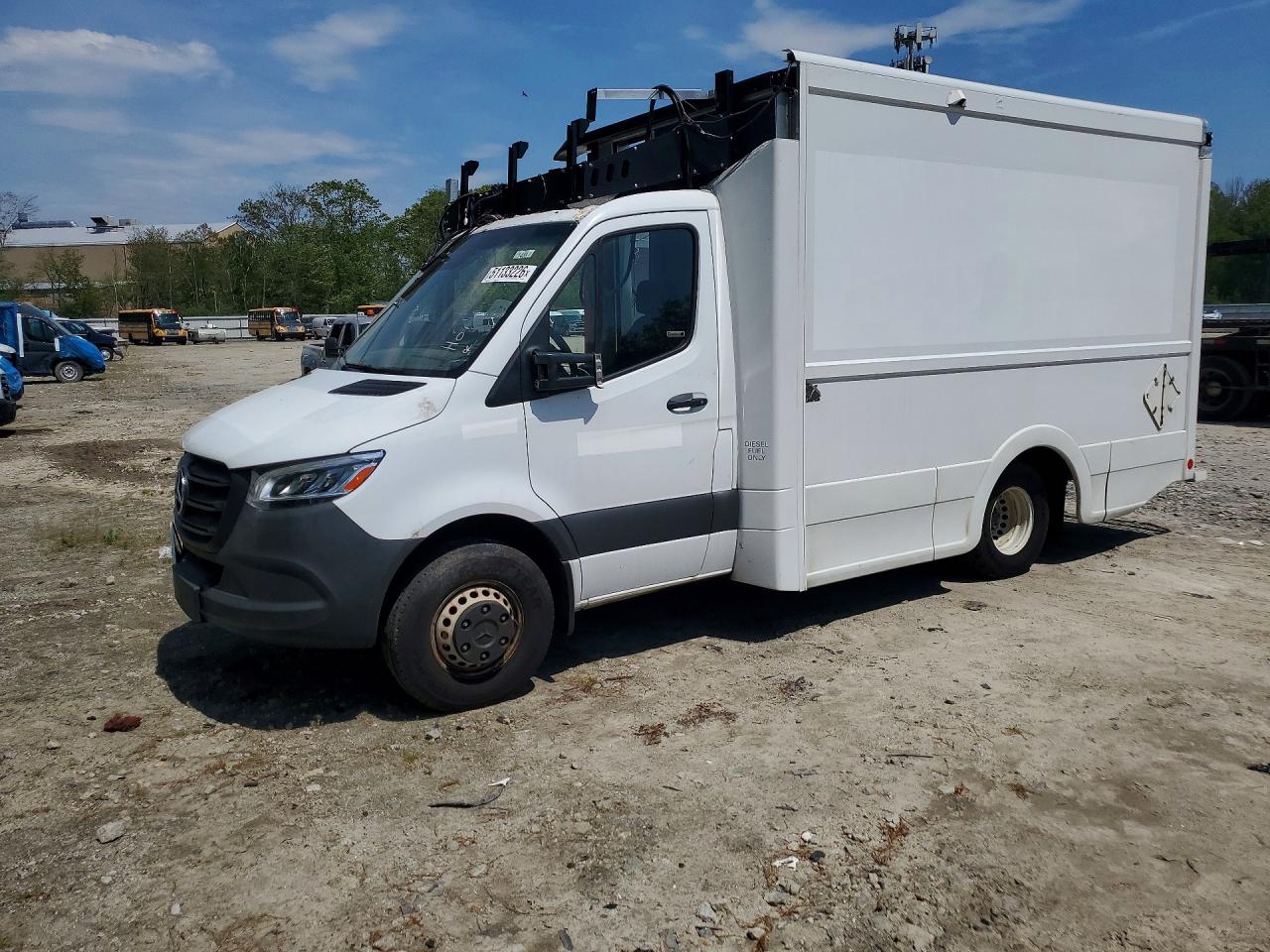 Salvage Mercedes-Benz Sprinter Image