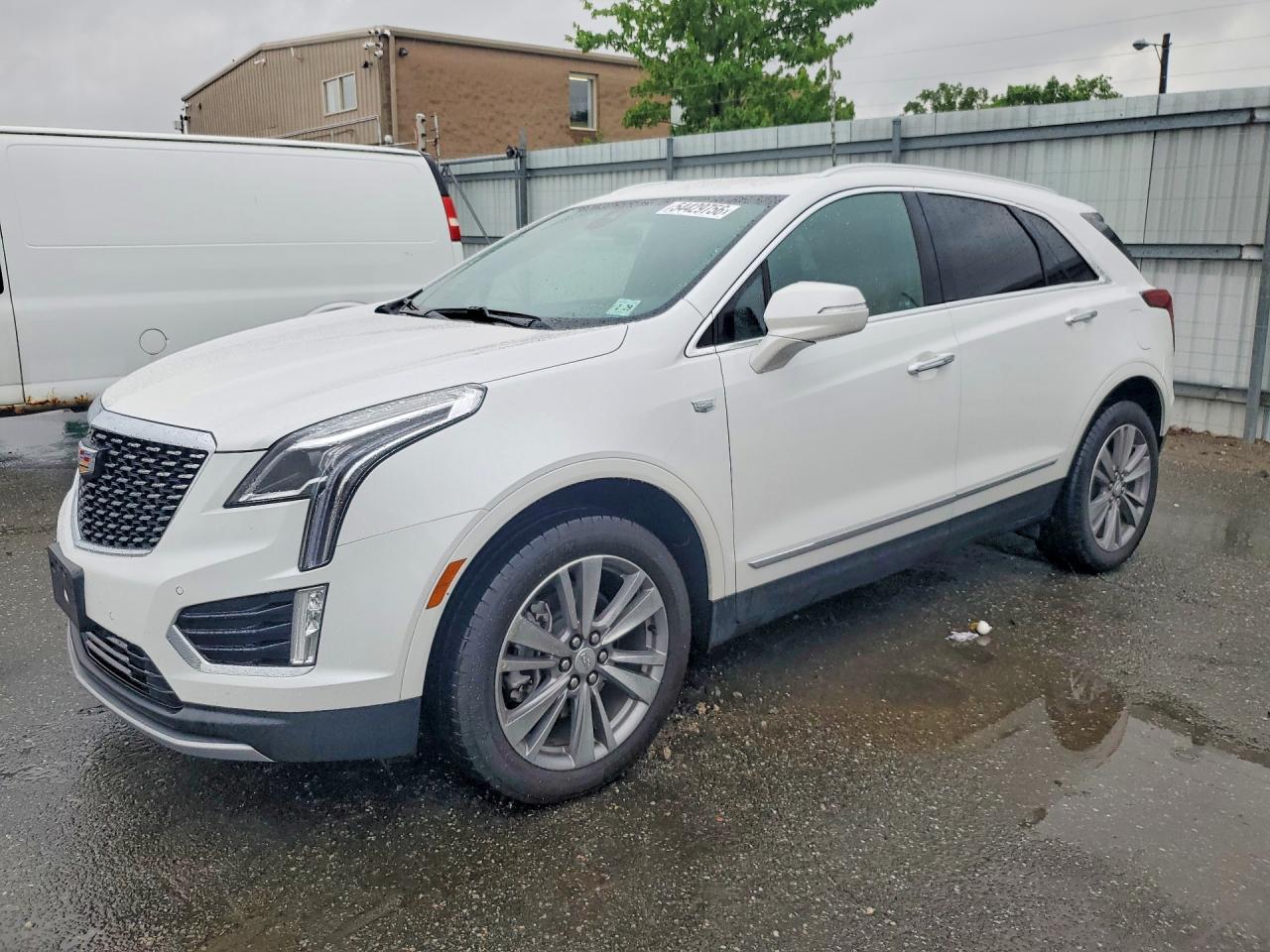 Salvage Cadillac XT5 Image