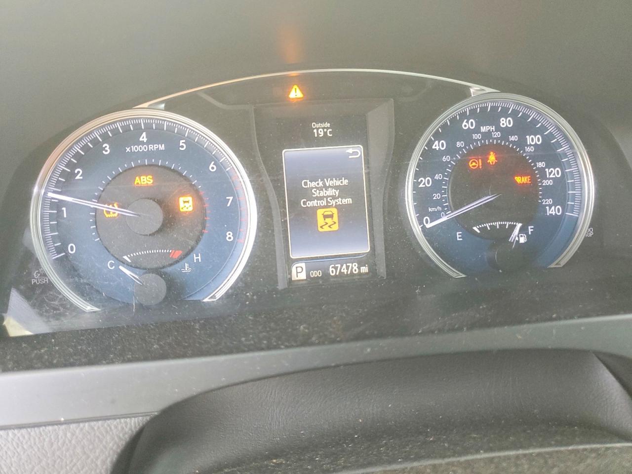 Toyota Camry Le