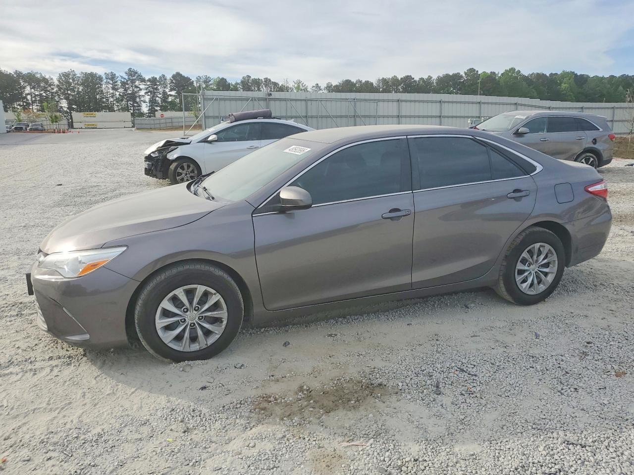 Salvage Toyota Camry Image