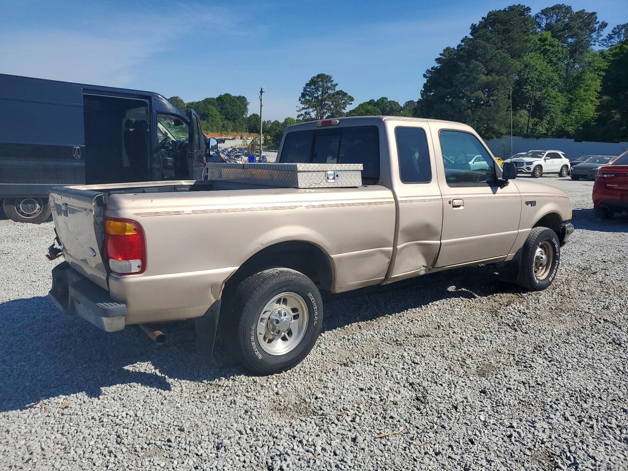 Ford Ranger Super Cab