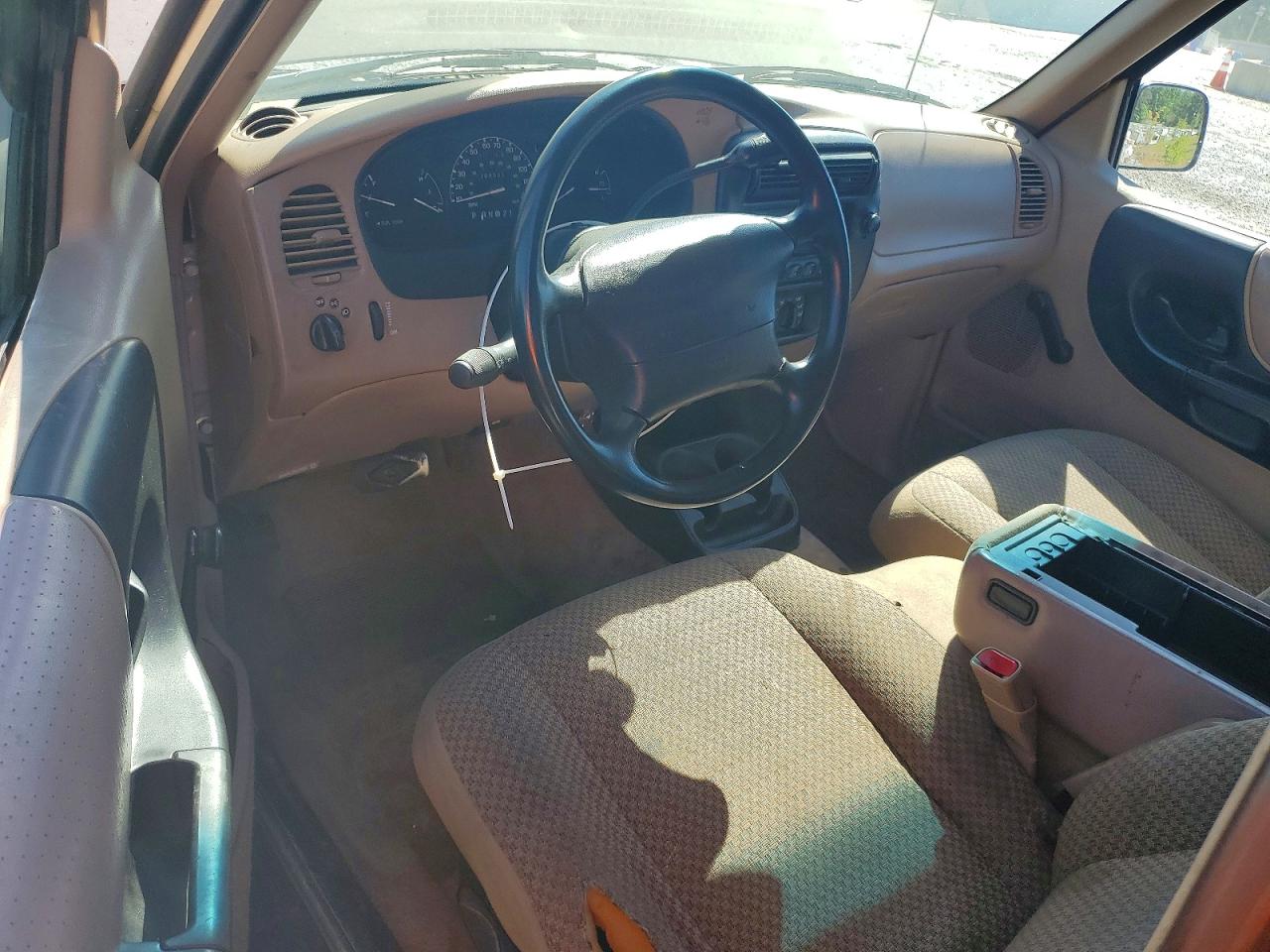 Ford Ranger Super Cab