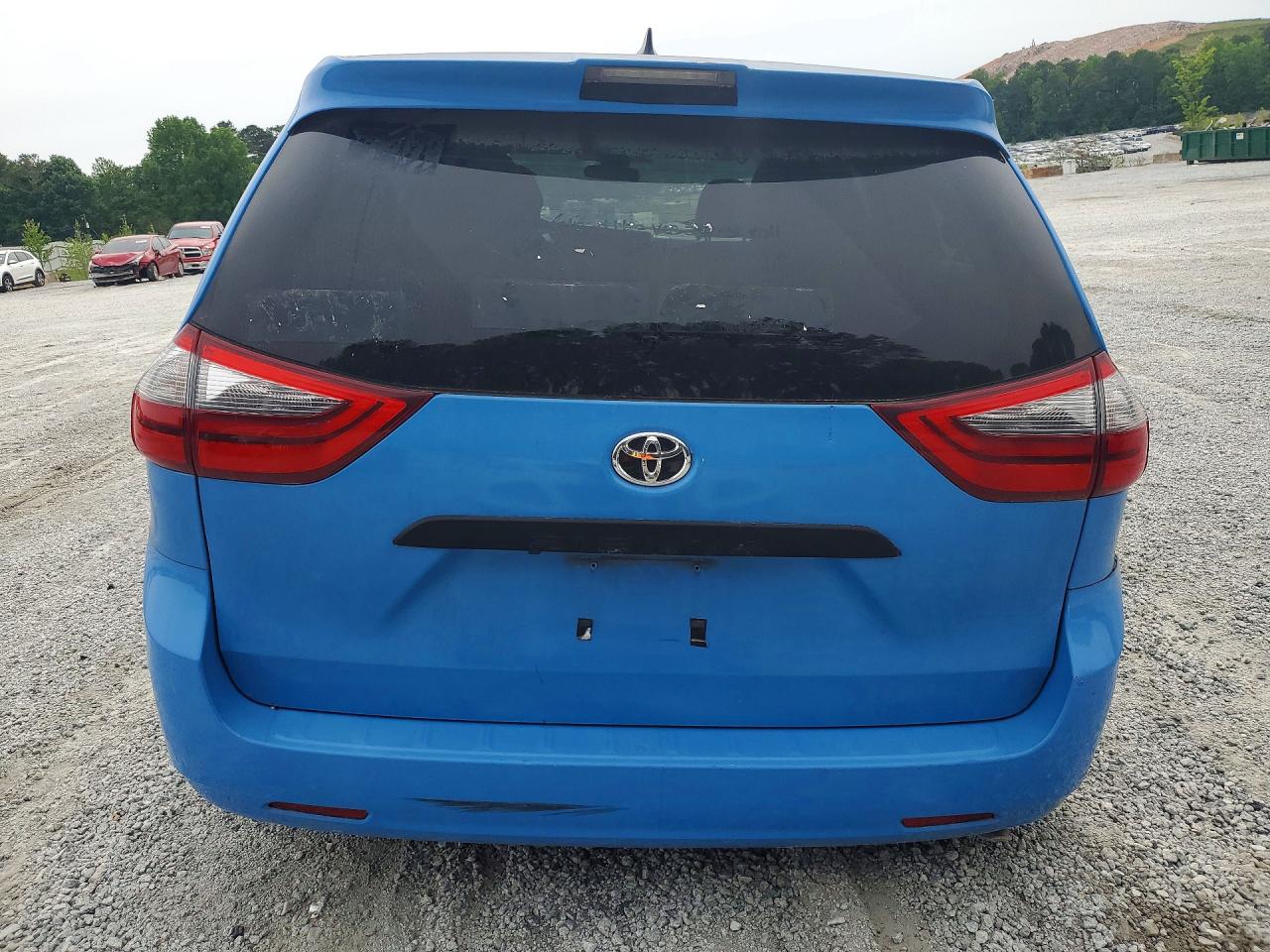 Toyota Sienna L