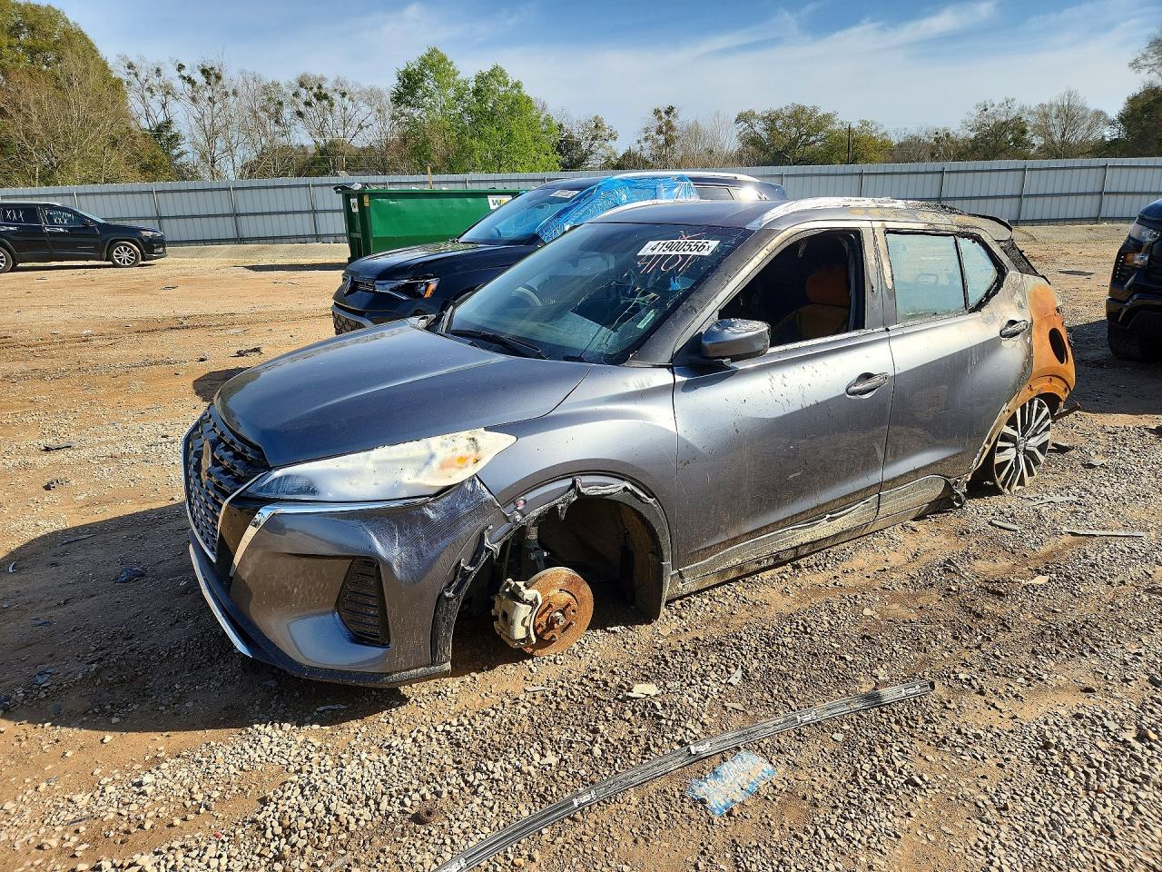 Salvage Nissan Kicks Image