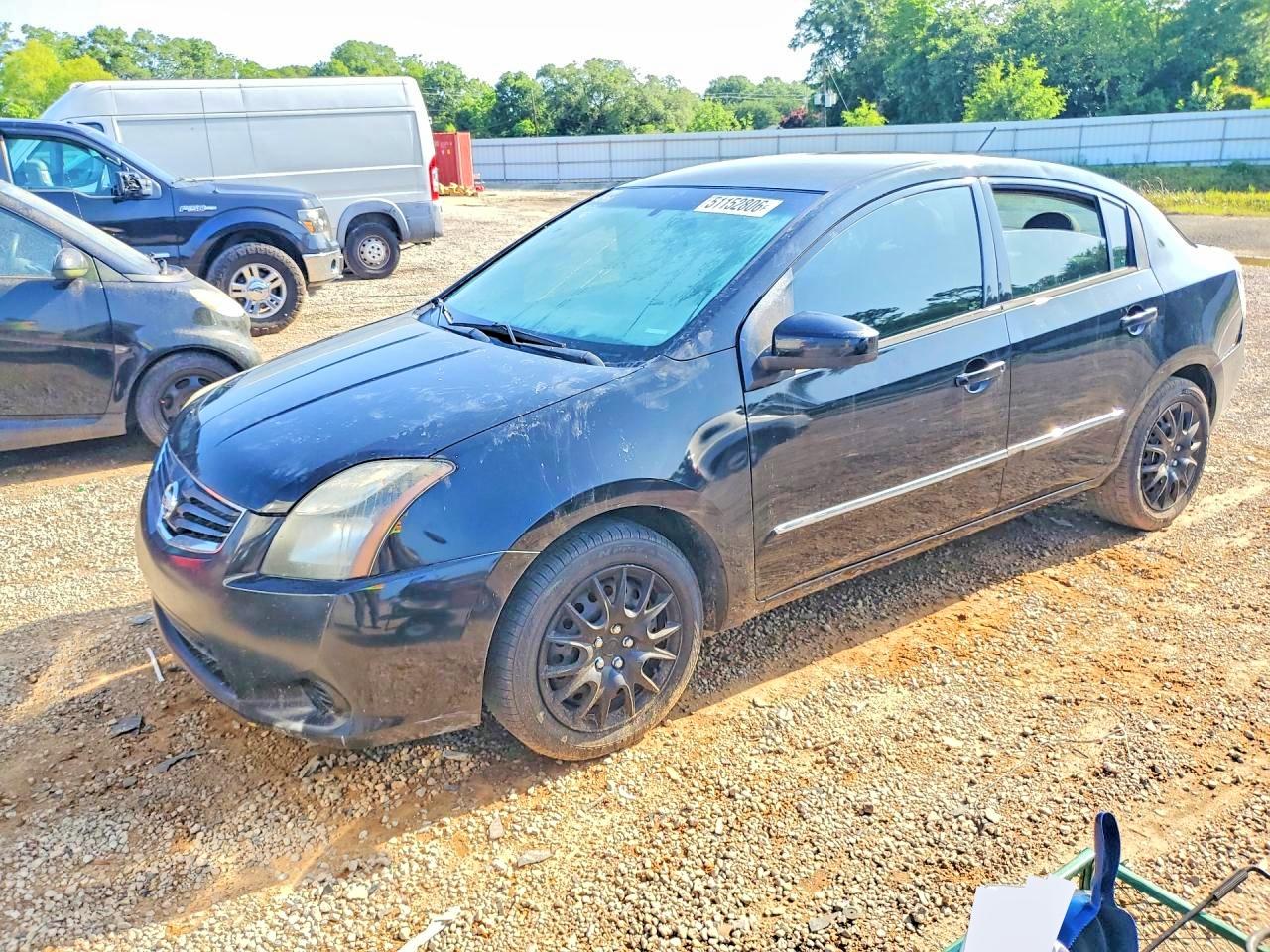 Salvage Nissan Sentra Image