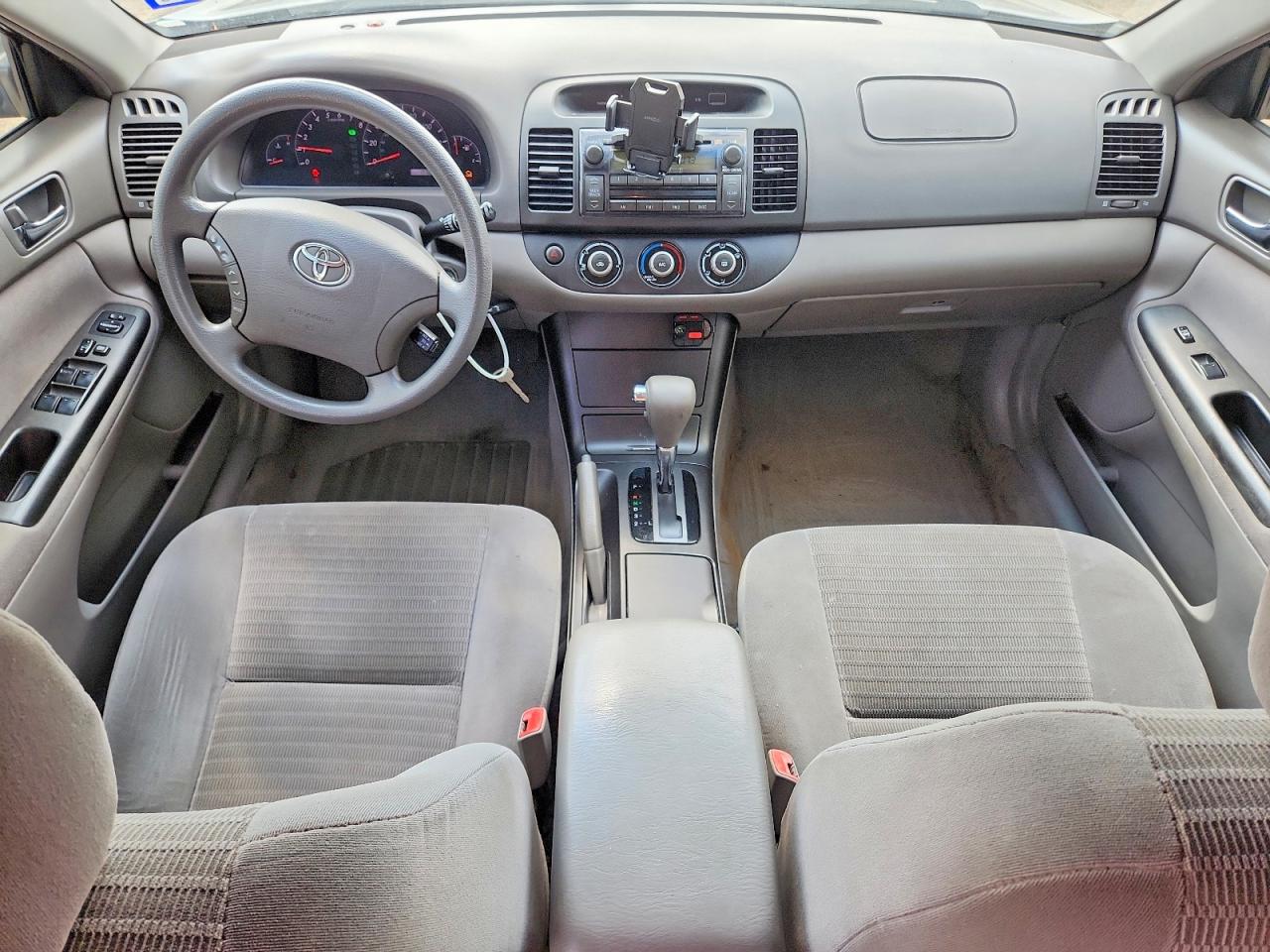 Toyota Camry Standard