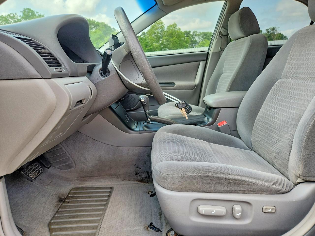Toyota Camry Standard