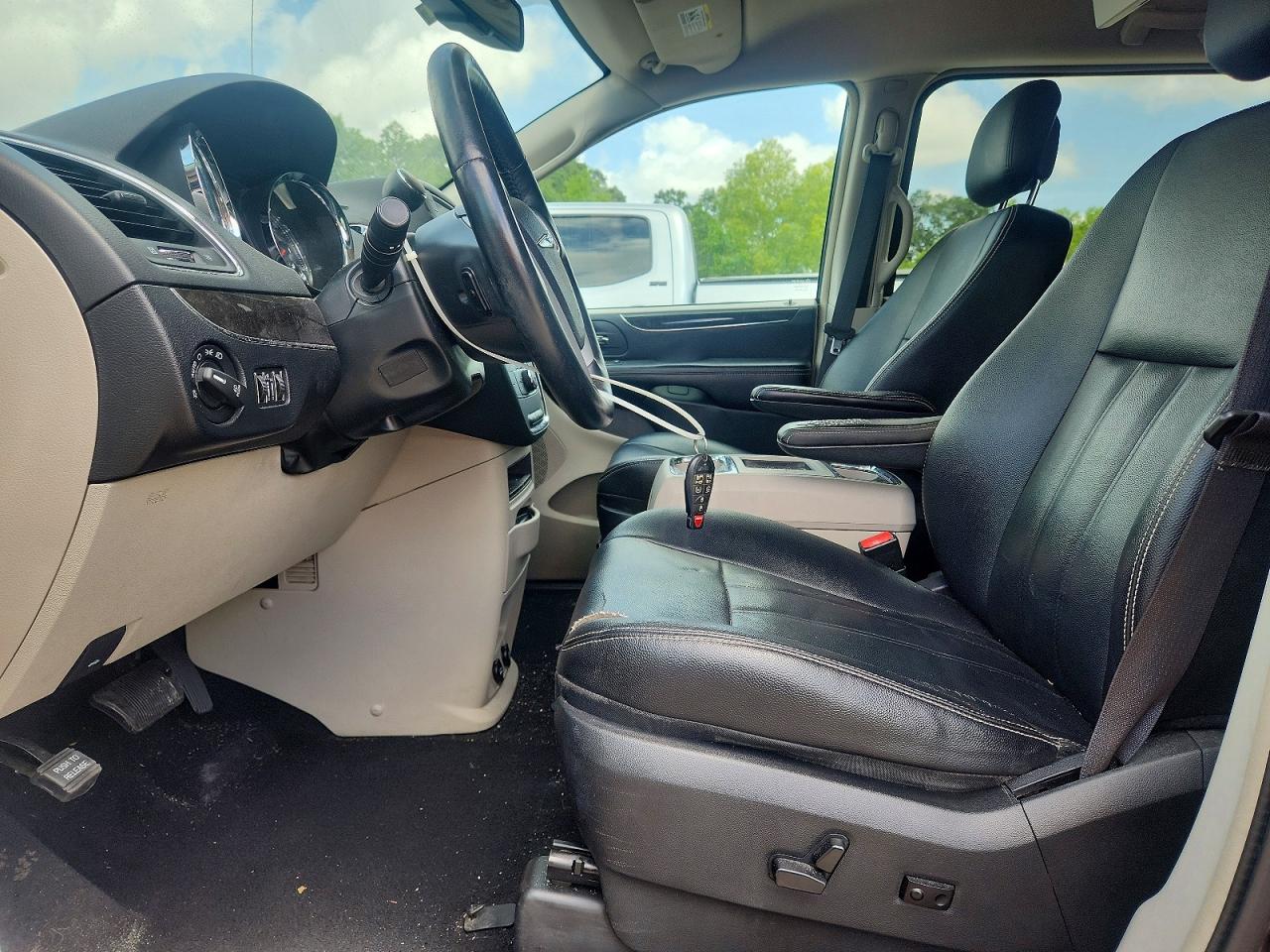 Chrysler Minivan Touring
