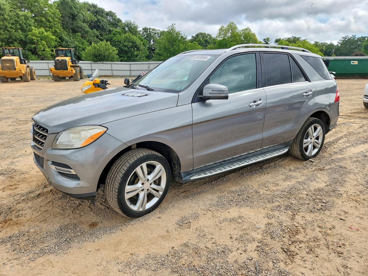 Salvage Mercedes-Benz M-Class Image