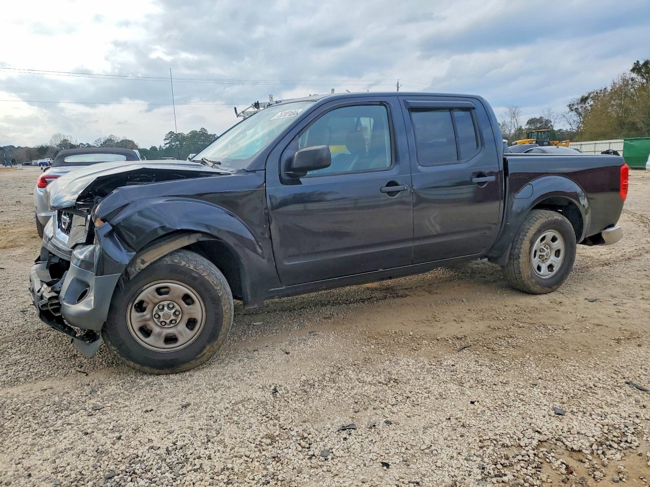 Salvage Nissan Frontier Image
