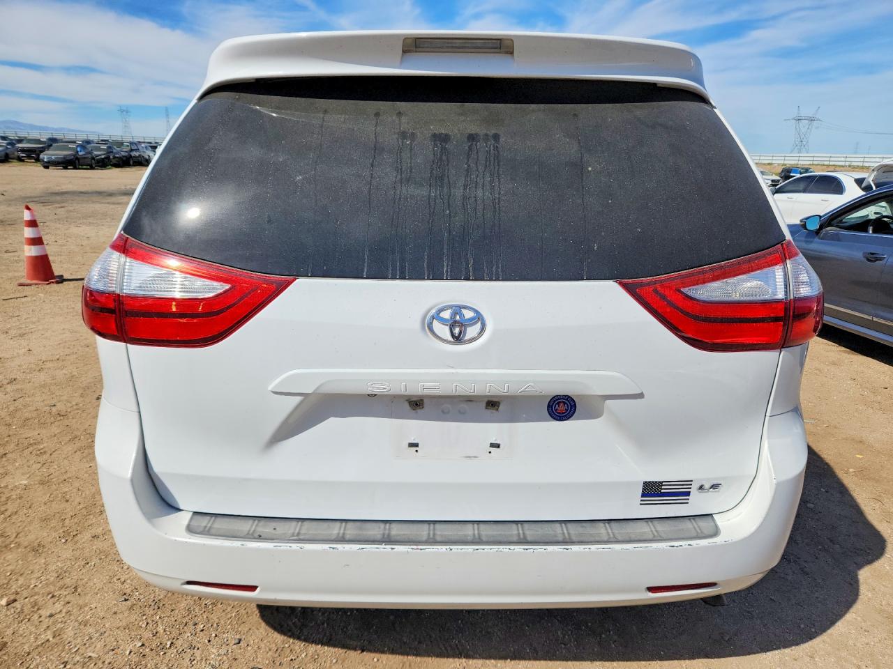 Toyota Sienna Le