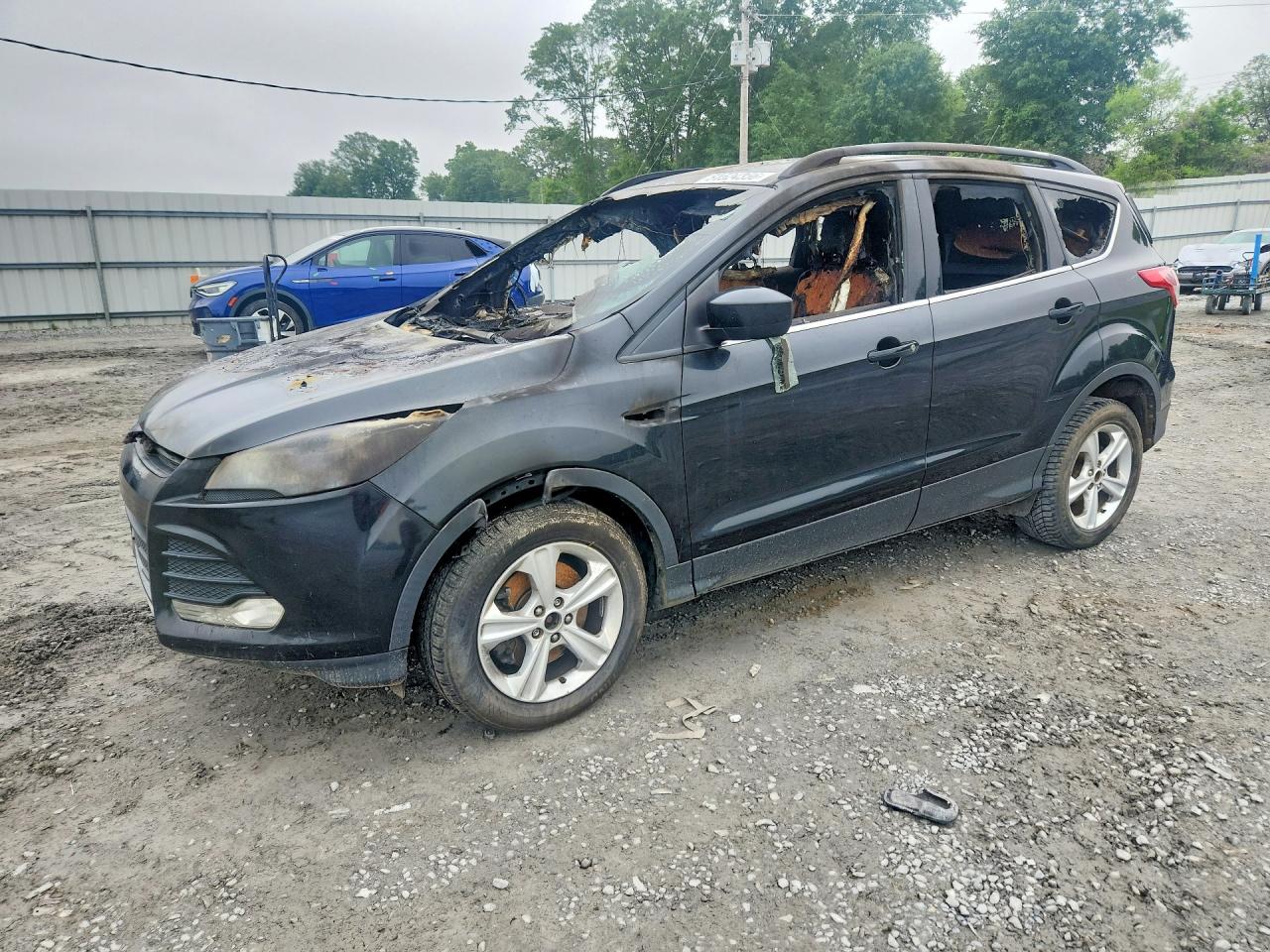 Salvage Ford Escape Image