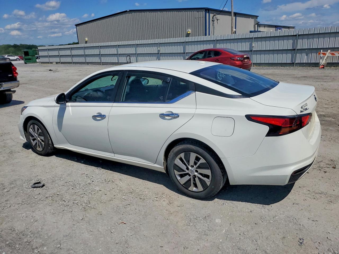 Nissan Altima S