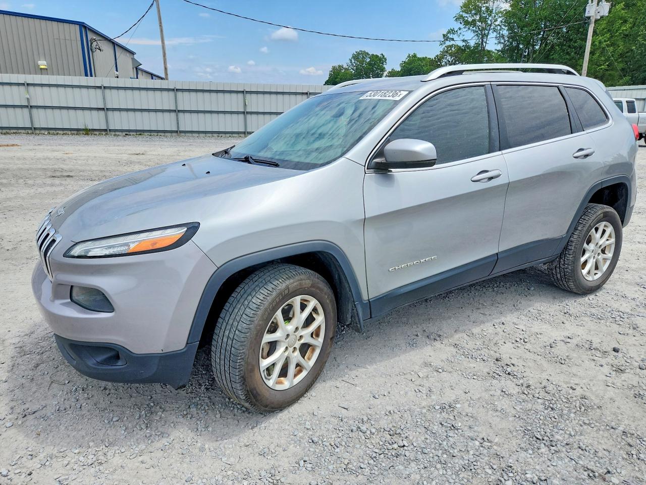 Salvage Jeep Grand Cherokee Image