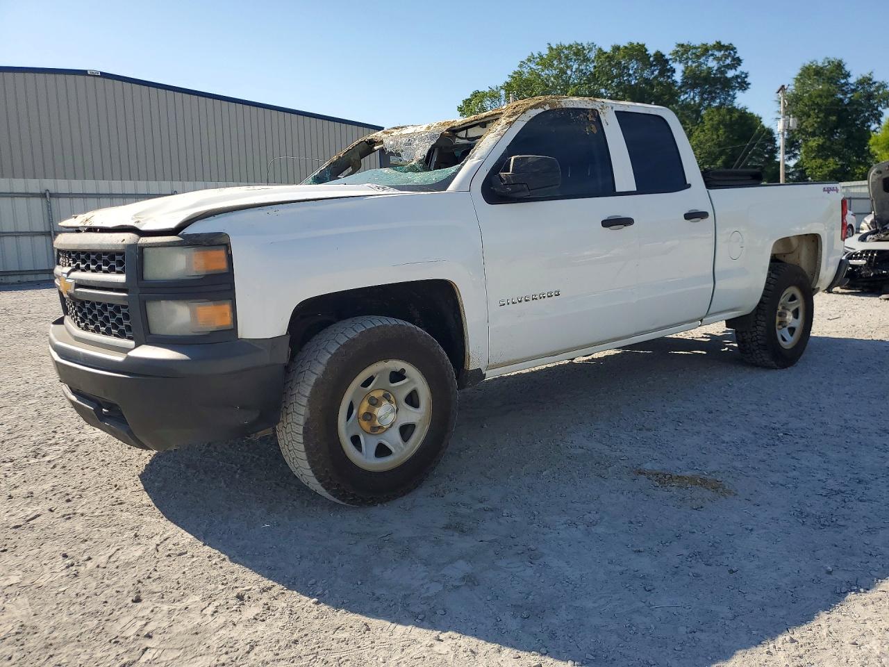 Salvage Chevrolet Silverado Image