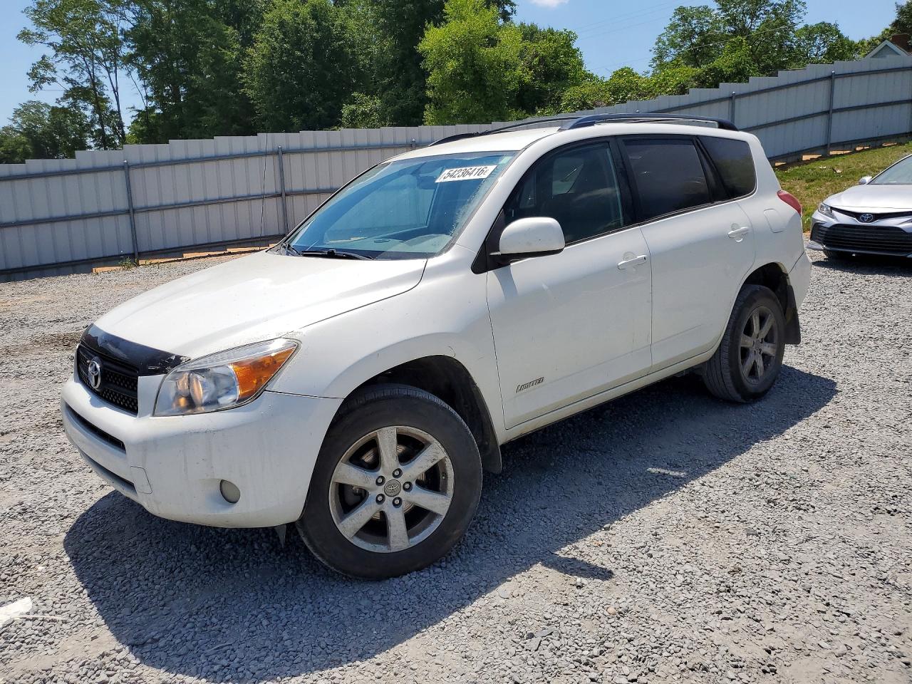 Salvage Toyota RAV4 Image