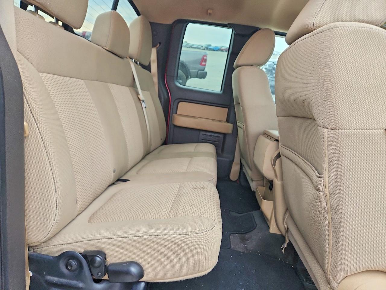 Ford F-150 Super Cab