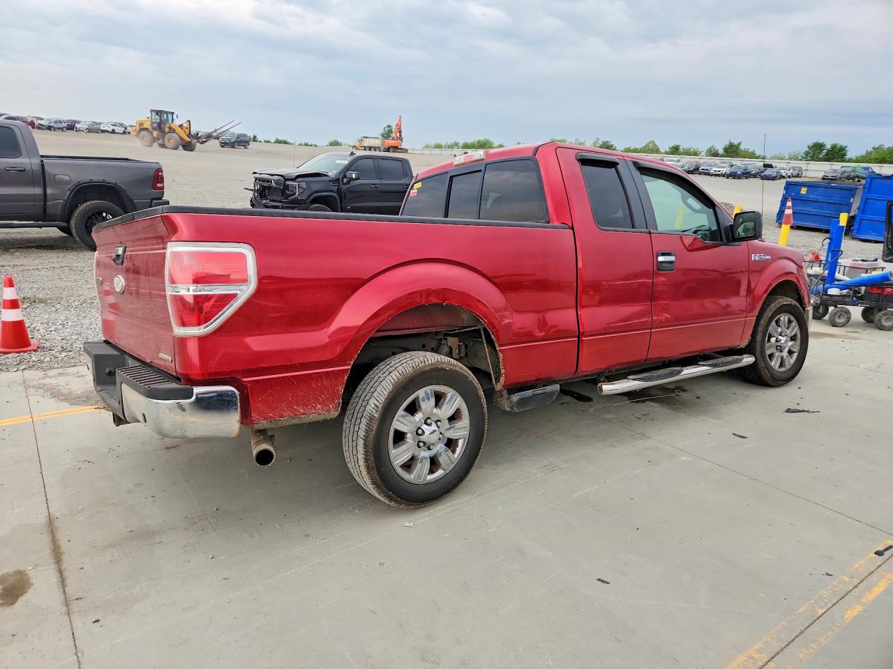 Ford F-150 Super Cab
