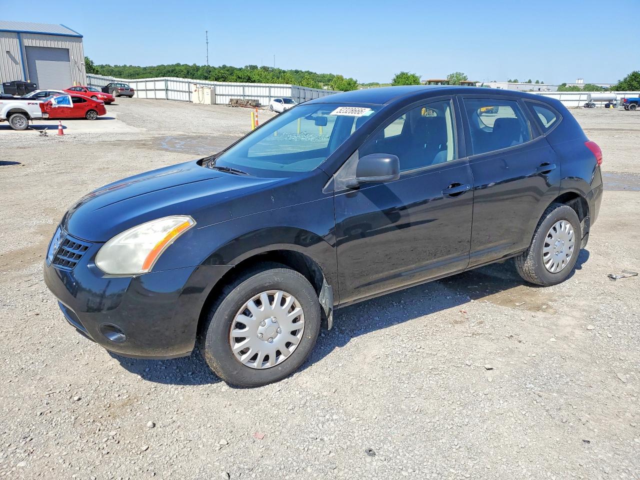 Salvage Nissan Rogue Image