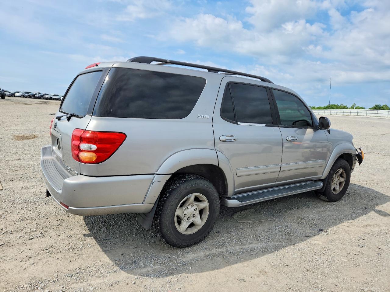 Toyota Sequoia Sr5