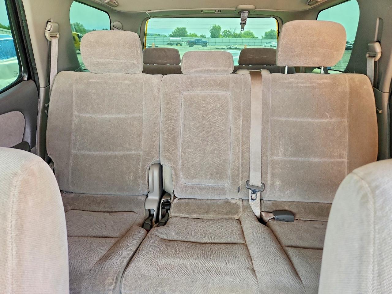 Toyota Sequoia Sr5