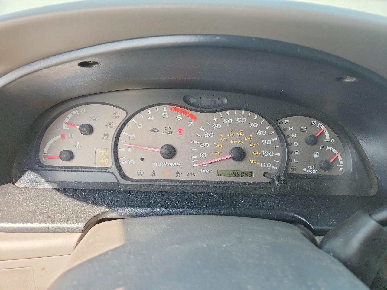 Toyota Sequoia Sr5
