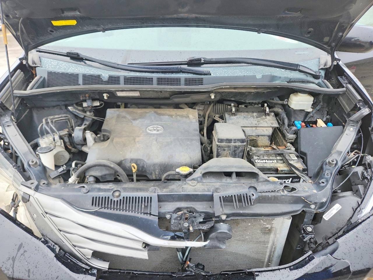 Toyota Sienna Xle 8-passenger
